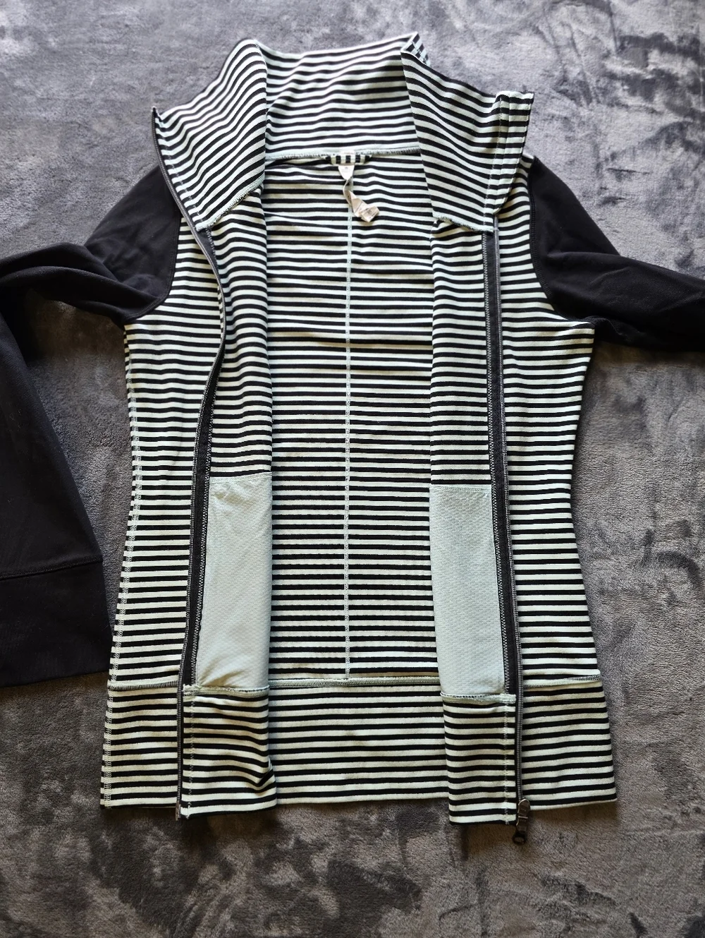 Lululemon Daily Yoga Jacket Size 8